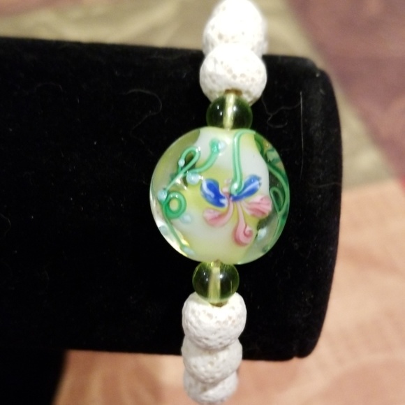 Lava stone bracelet - Picture 2 of 2